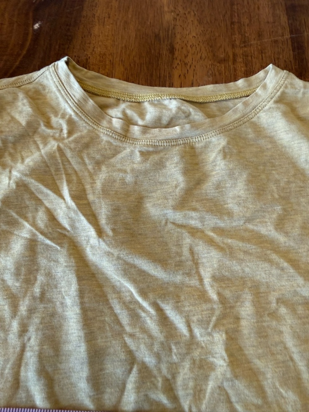 Lululemon Brunswick Muscle Tee- womens size 8 - Picture 2 of 5